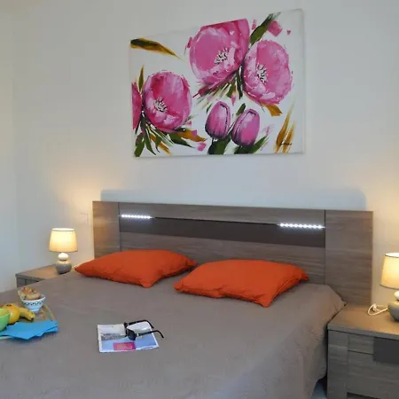 Spacieux 3 Pieces Avec Terrasse, Piscine Et Garage, A 2 Pas De La - Raphael - Fr-1-226a-274 Apartamento Saint-Raphaël